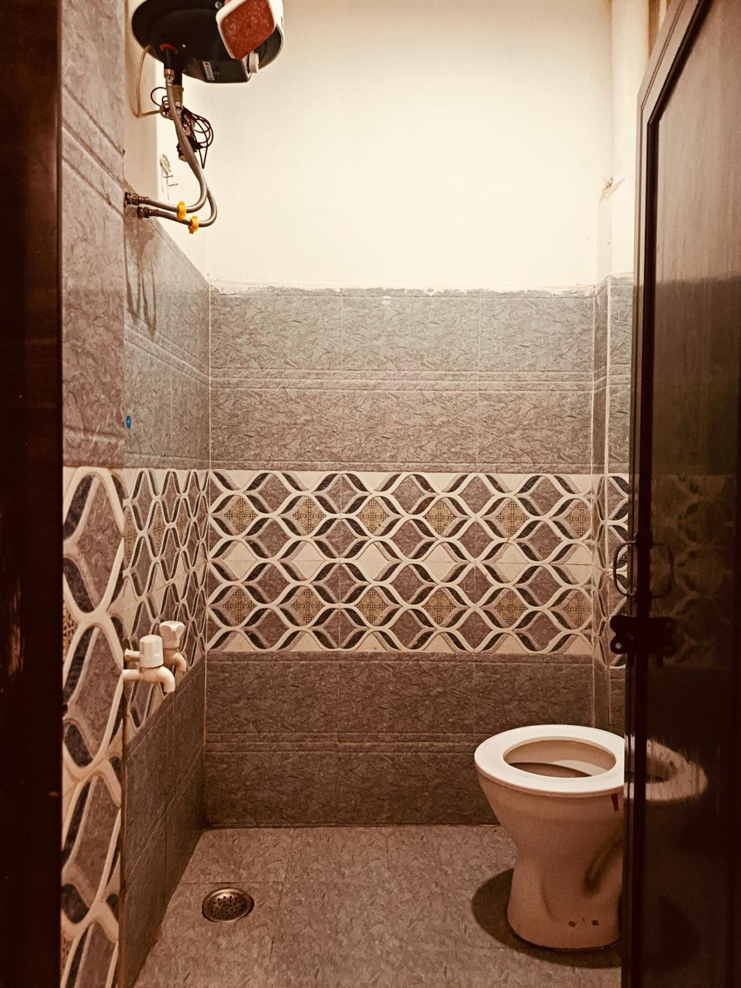 Jay Shree Radhey Home Stay Mathura Extérieur photo